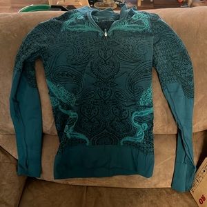 Medium Athleta Long sleeve shirt